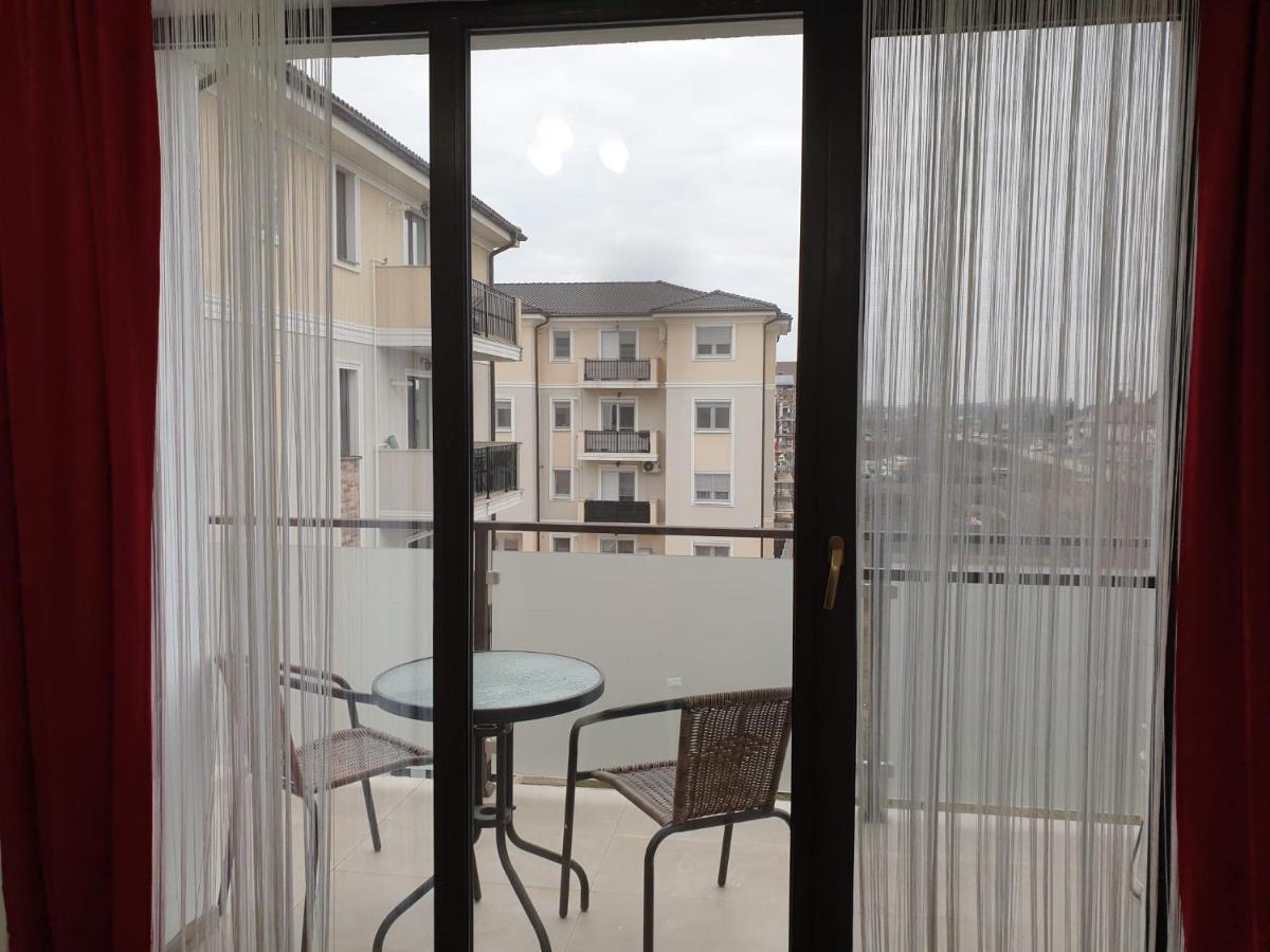 Apartament Adriana Apartment Giroc Luaran gambar